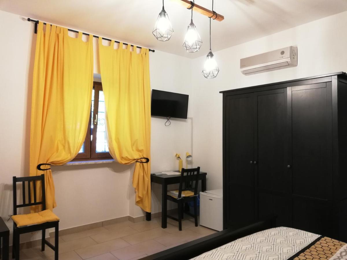 Couette-café The Yellow House 3*