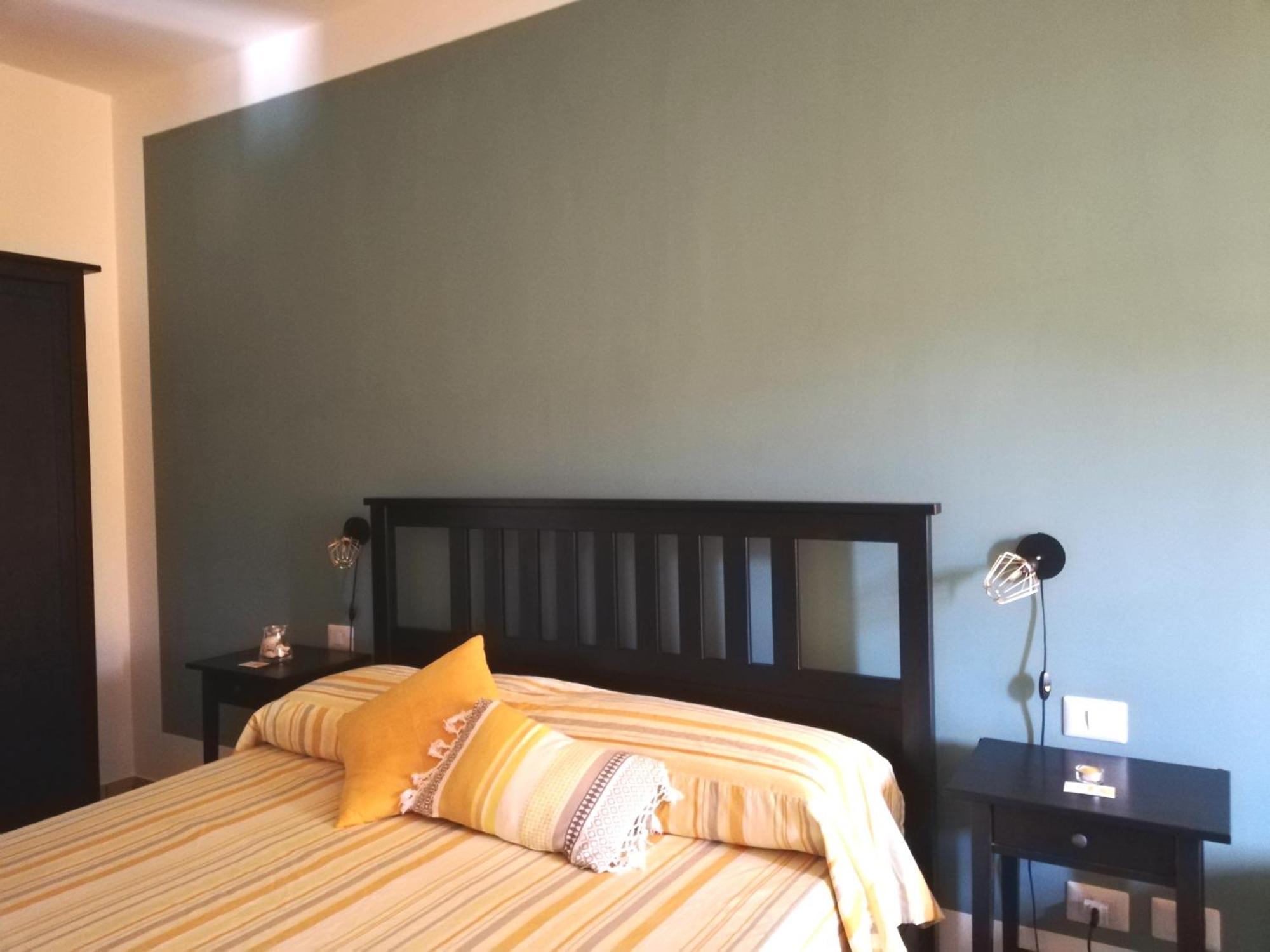 The Yellow House 3* Fiumicino